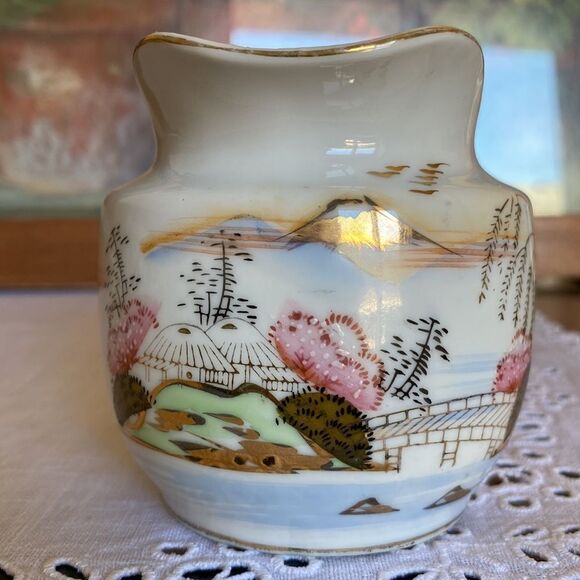 Kutani Japan China Vintage Hand Panted Small Milk Jug - Picture 4 of 9
